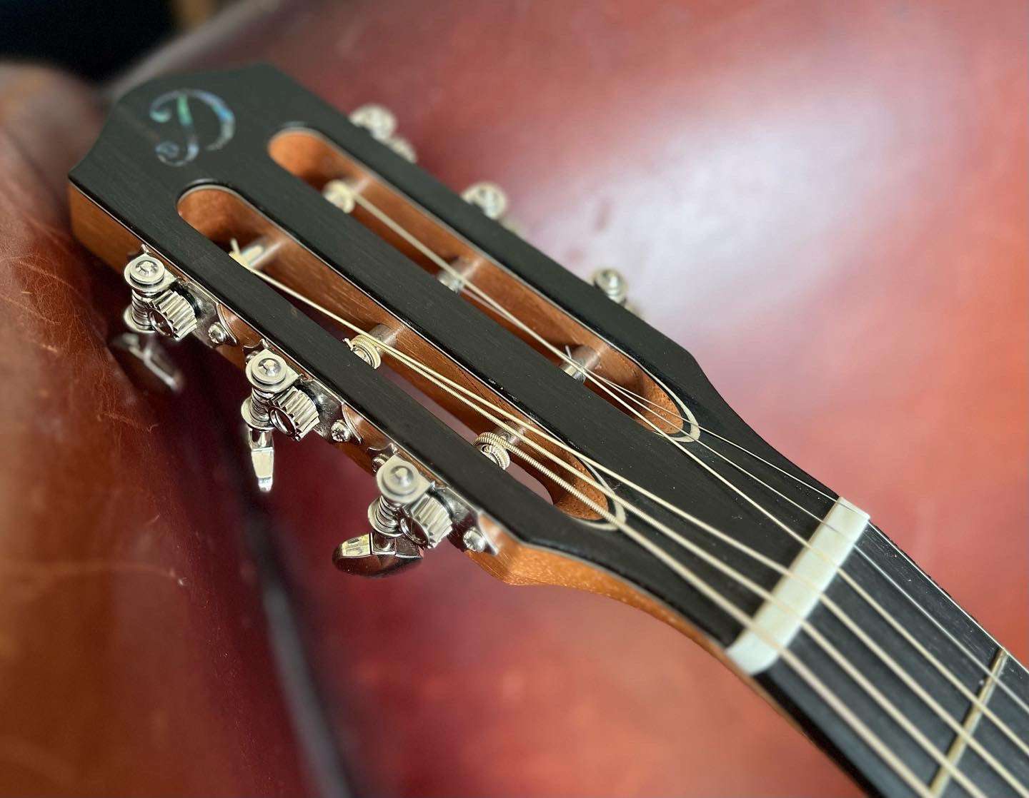 Dowina Rosewood OMG AURA Masters . OM Body Acoustic Guitar - Richards Guitars Of Stratford Upon Avon