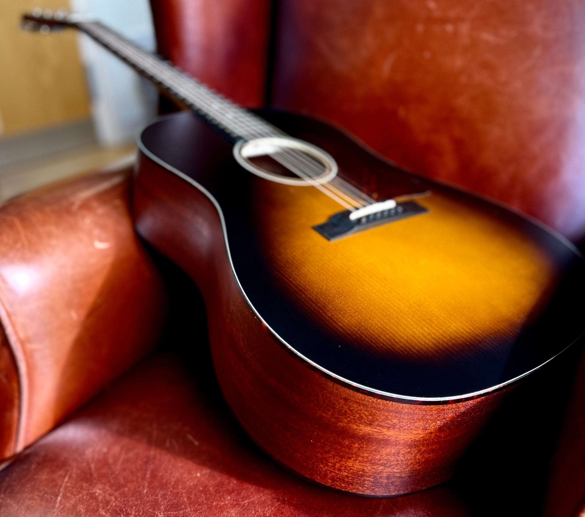 Eastman E1SS - SB, Sunburst, Acoustic Guitar (Price inc. Custom Pro Setup Package) - Richards Guitars Of Stratford Upon Avon