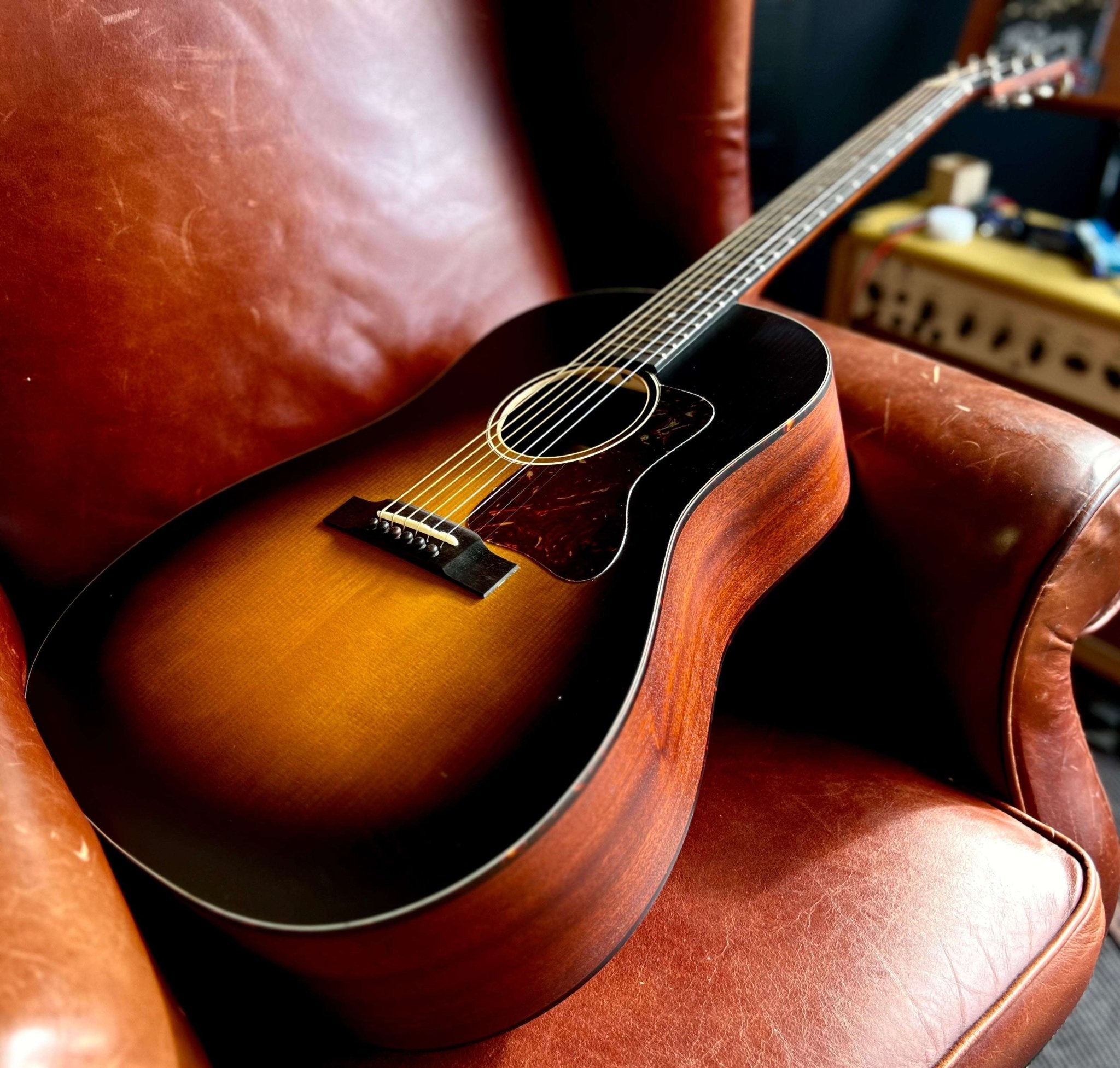 Eastman E1SS - SB, Sunburst, Acoustic Guitar (Price inc. Custom Pro Setup Package) - Richards Guitars Of Stratford Upon Avon