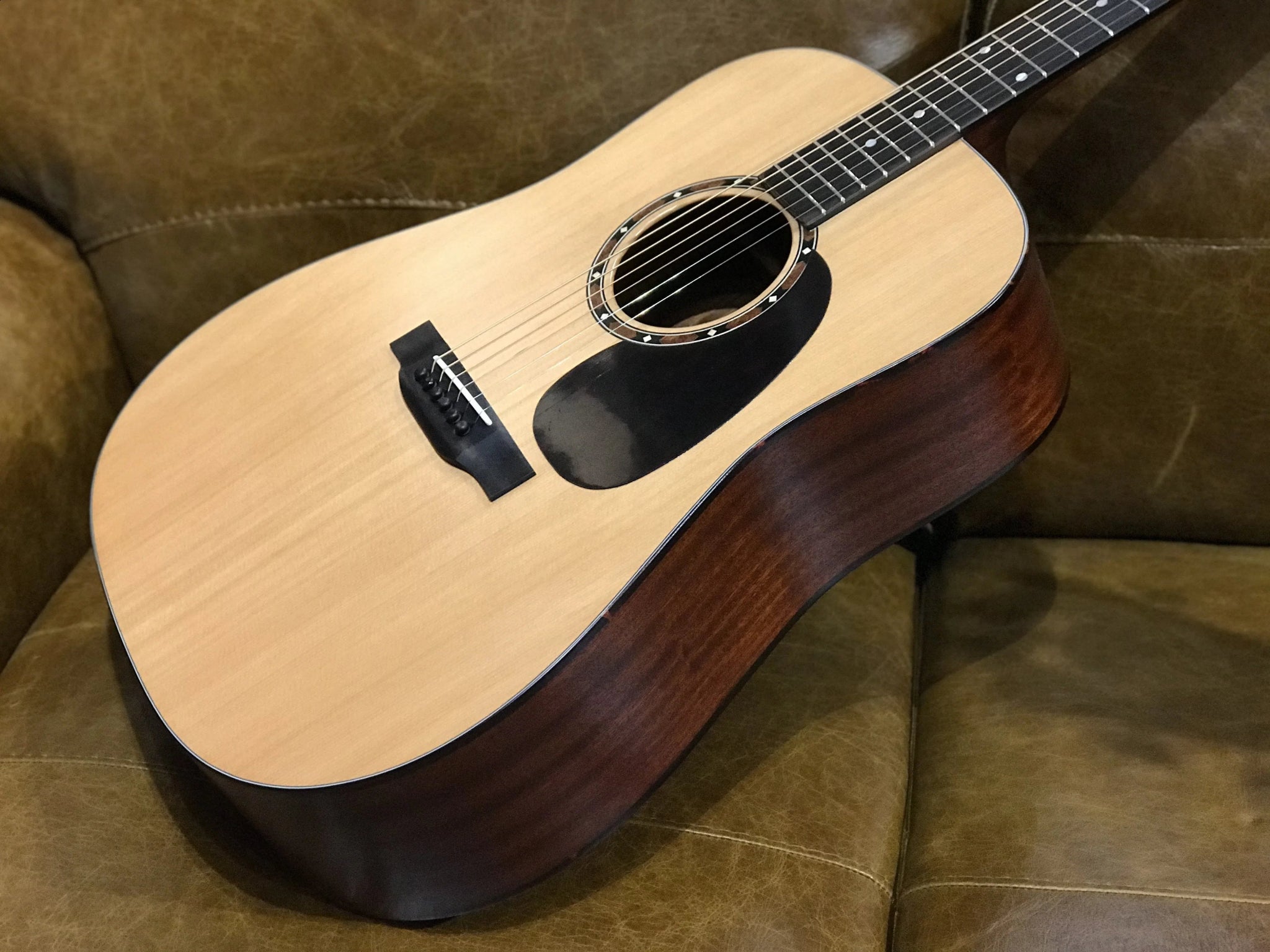 Eastman E2D CD (Price inc. Custom Pro Setup Package) - Richards Guitars Of Stratford Upon Avon