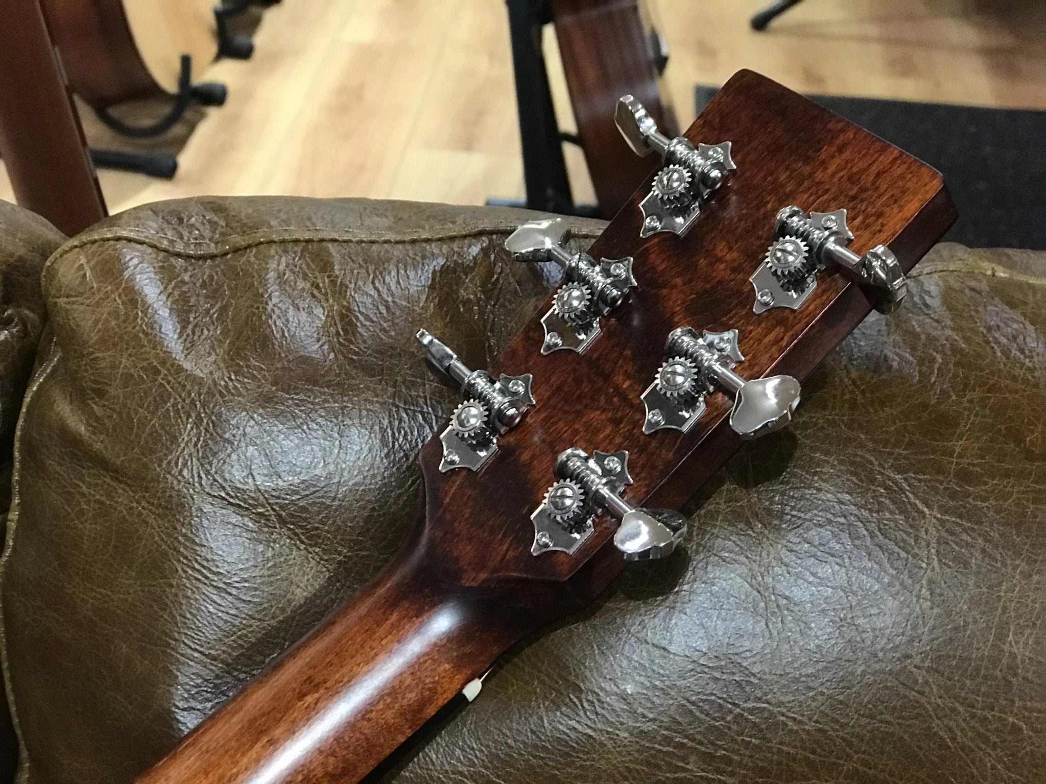 Eastman E2D CD (Price inc. Custom Pro Setup Package) - Richards Guitars Of Stratford Upon Avon