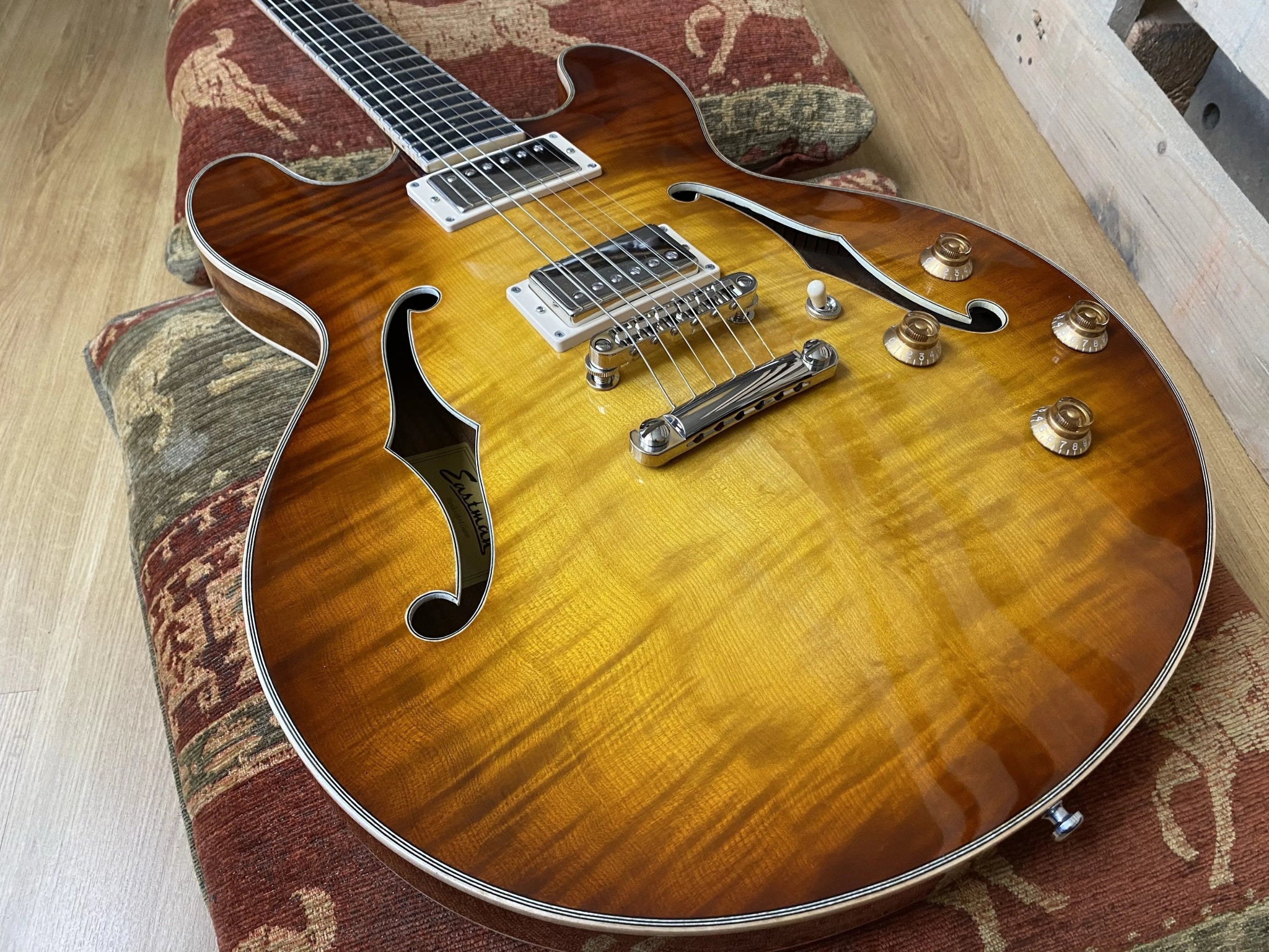 Eastman T186mx GB (Price inc. Custom Pro Setup Package) - Richards Guitars Of Stratford Upon Avon