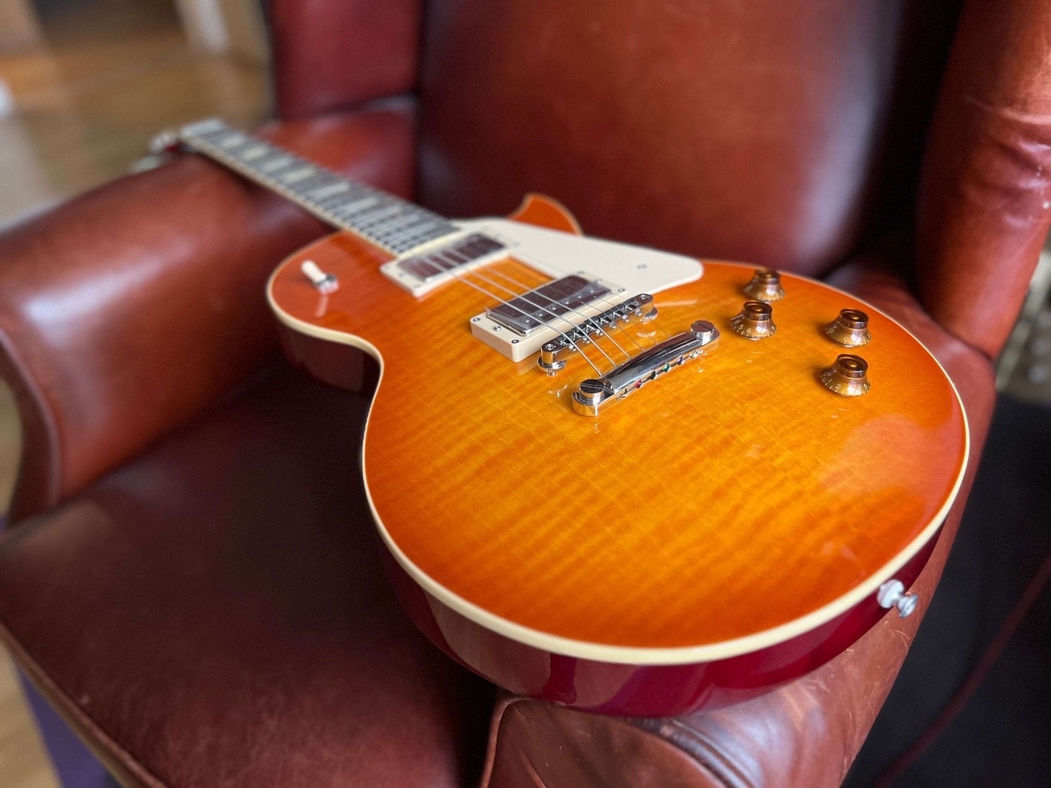 FGN Neo Classic NLS10RFM Faded Cherry Burst With Gig Bag - Richards Guitars Of Stratford Upon Avon