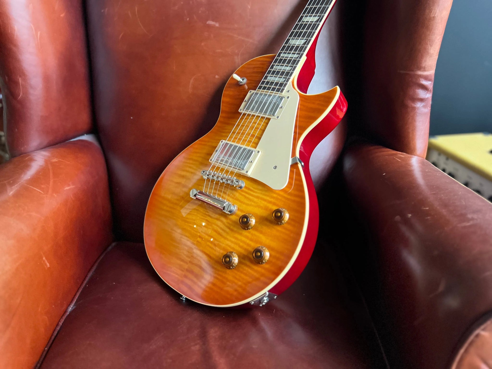 FGN Neo Classic NLS10RFM Faded Cherry Burst With Gig Bag - Richards Guitars Of Stratford Upon Avon