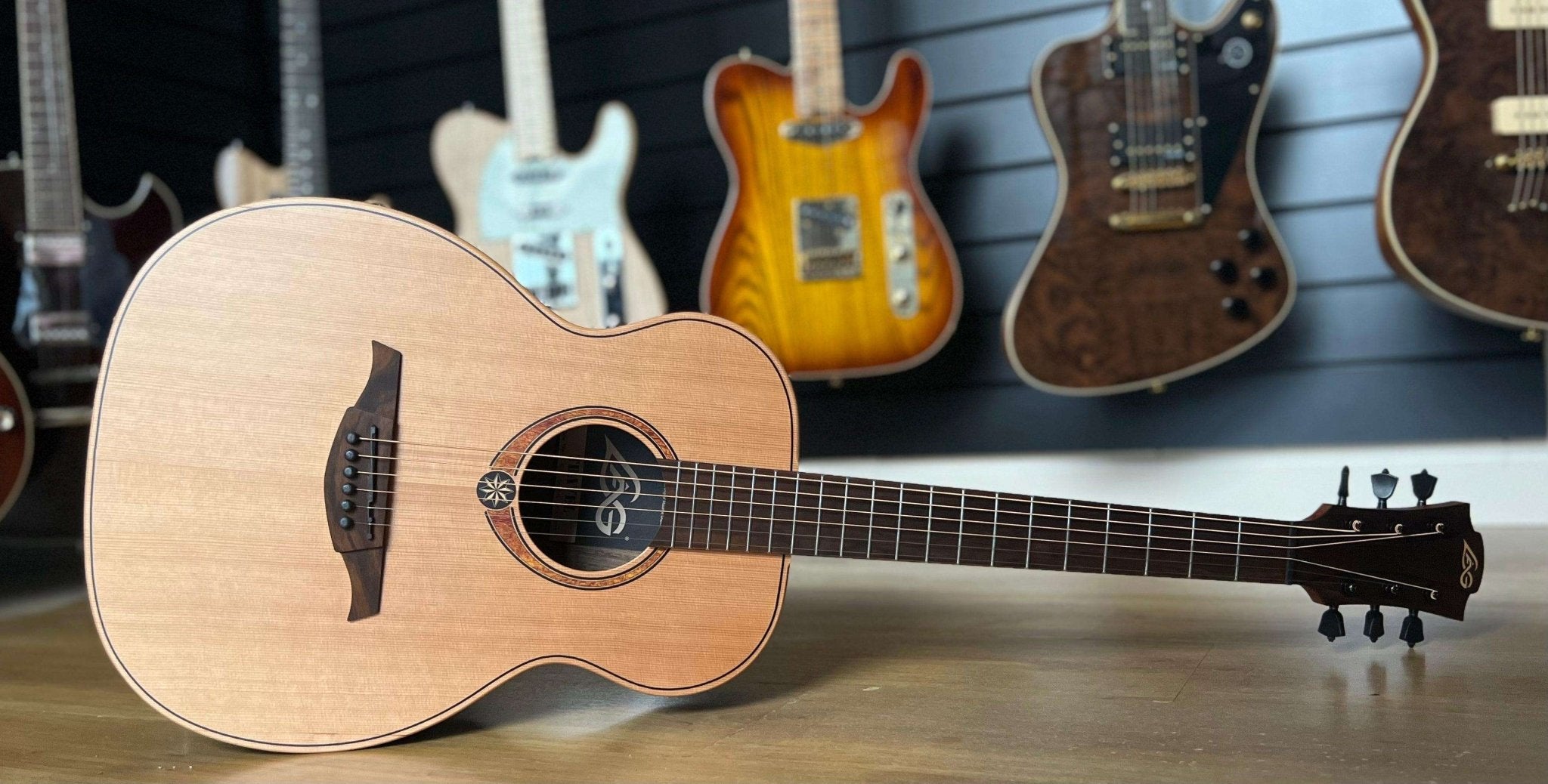 Lag TRAVEL - PBS Pine Branko Wood Sauvage - Richards Guitars Of Stratford Upon Avon