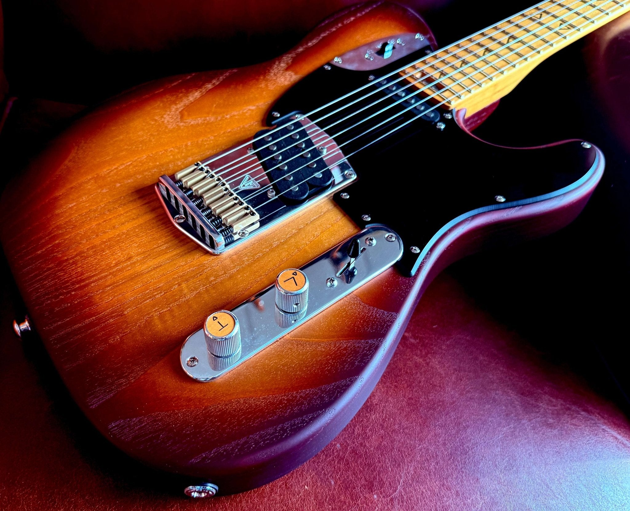 Valiant Titan Sunburst With Stainless Steel Frets Upgrade - Richards Guitars Of Stratford Upon Avon
