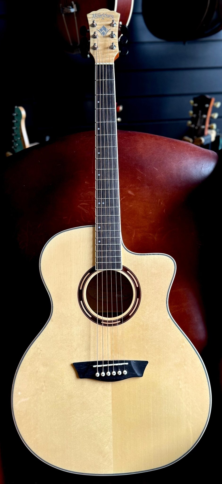 Washburn G25SCE w/CASE - Grand Auditorium - Natural Electro Acoustic Guitar - Richards Guitars Of Stratford Upon Avon