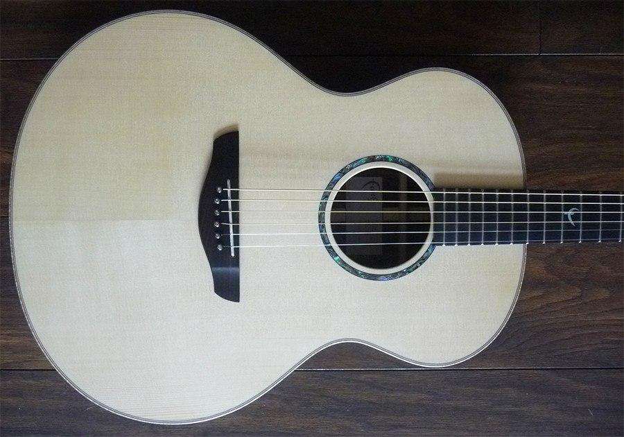 Faith FNHG Guitarra Acústica (Neptune HiGloss), Guitarra Acústica en venta en Richards Guitars.