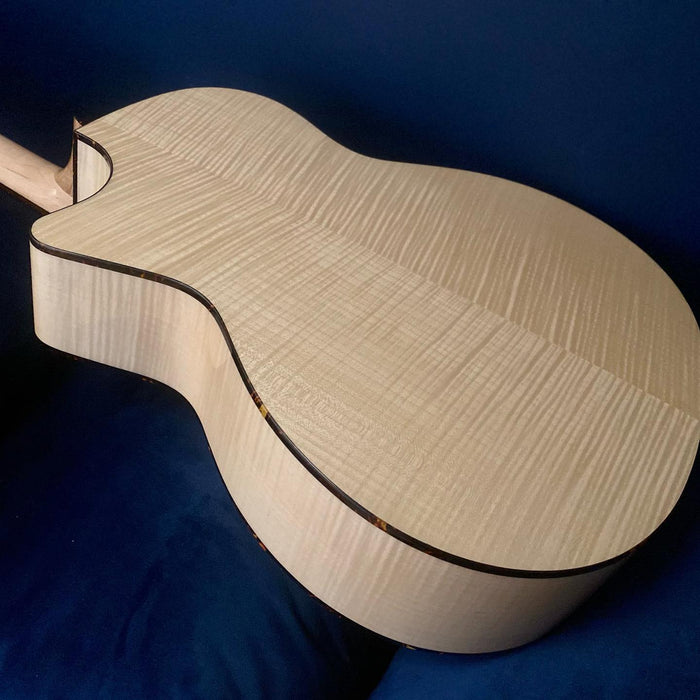 #eastmanguitars  Highly Limited Edition... - Richards Guitars Of Stratford Upon Avon