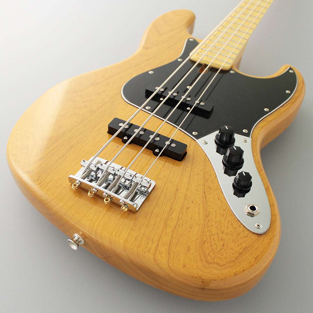 FGN Guitars Neoclassic JB 100M Ash Vintage Natural, Guitare Basse à vendre chez Richards Guitars.