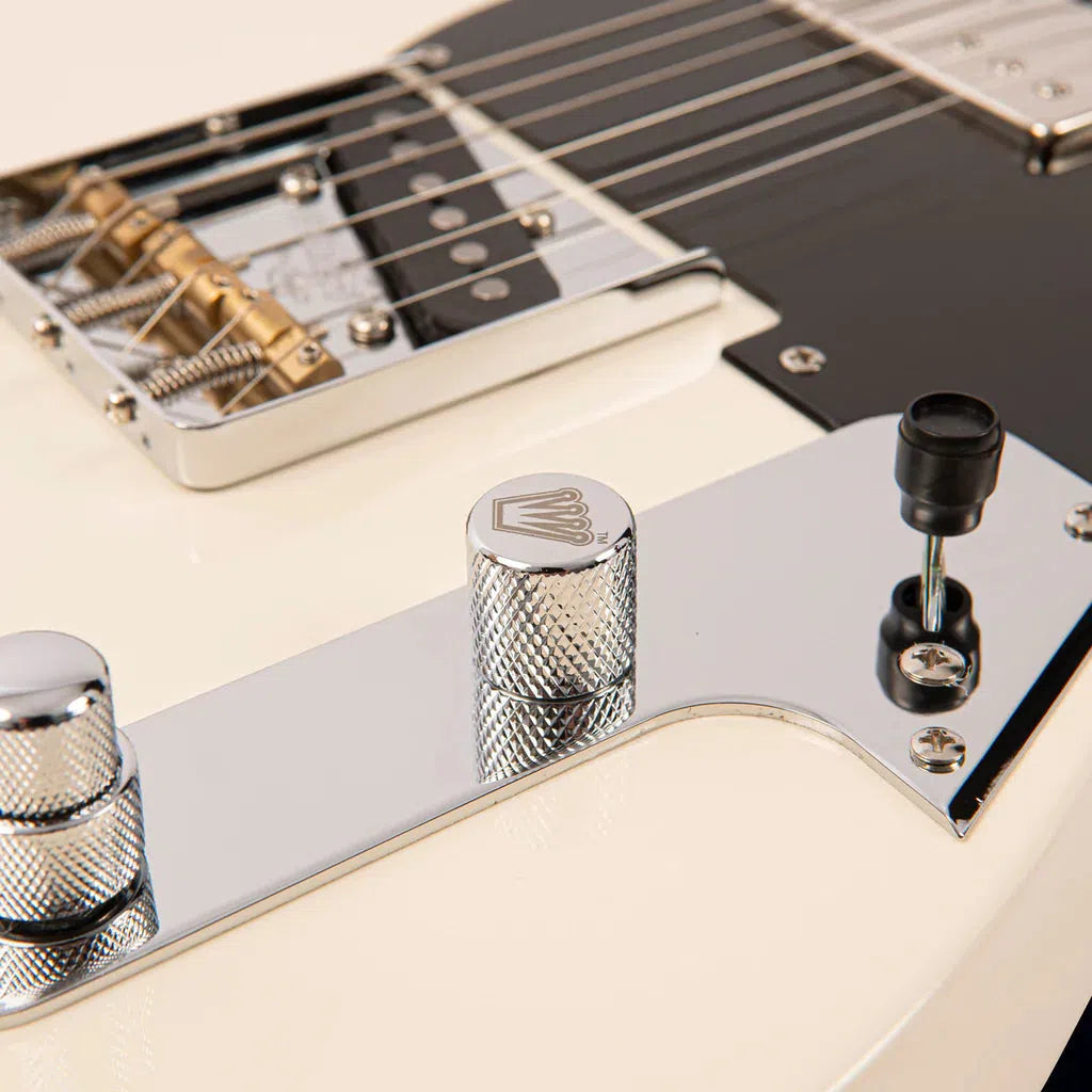 FRET KING COUNTRY SQUIRE CLASSIC - VINTAGE WHITE (Includes Our £85 Pro Setup Free), Guitare électrique en vente chez Richards Guitars.