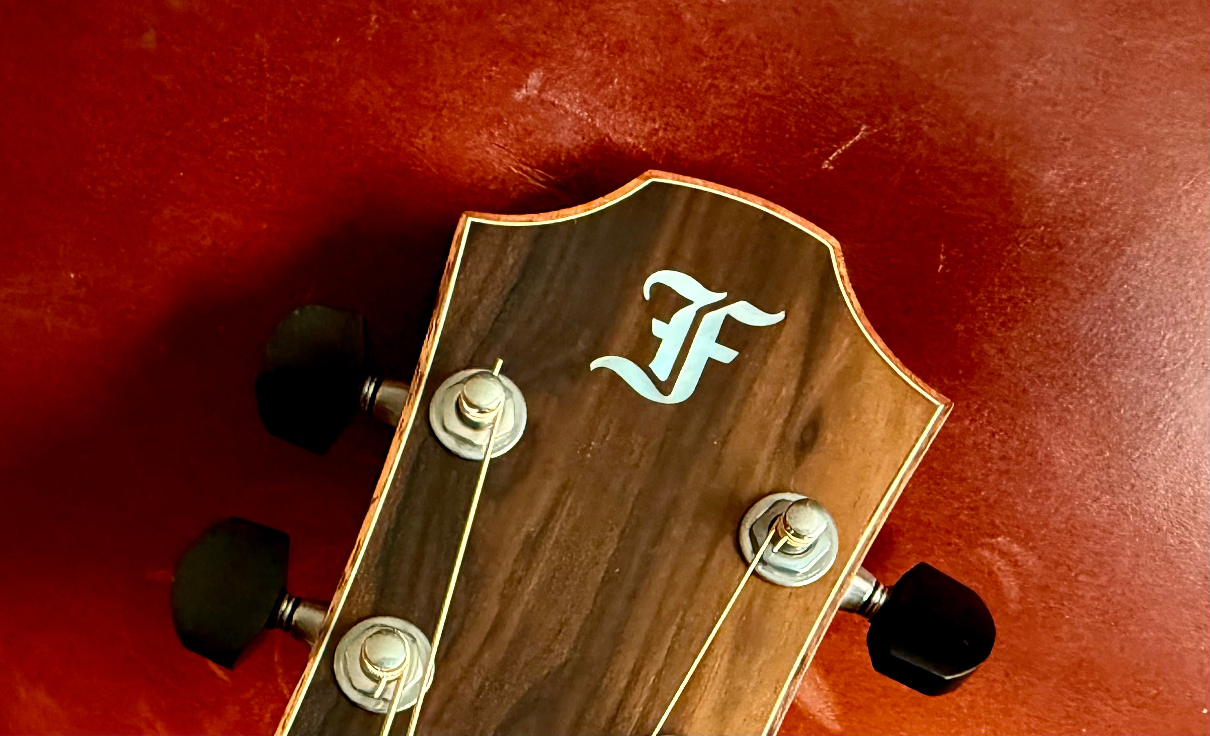 Furch Red Pure Deluxe Limited Run Malaysian Blackwood With Alpine Spruce Top - Richards Guitars Of Stratford Upon Avon
