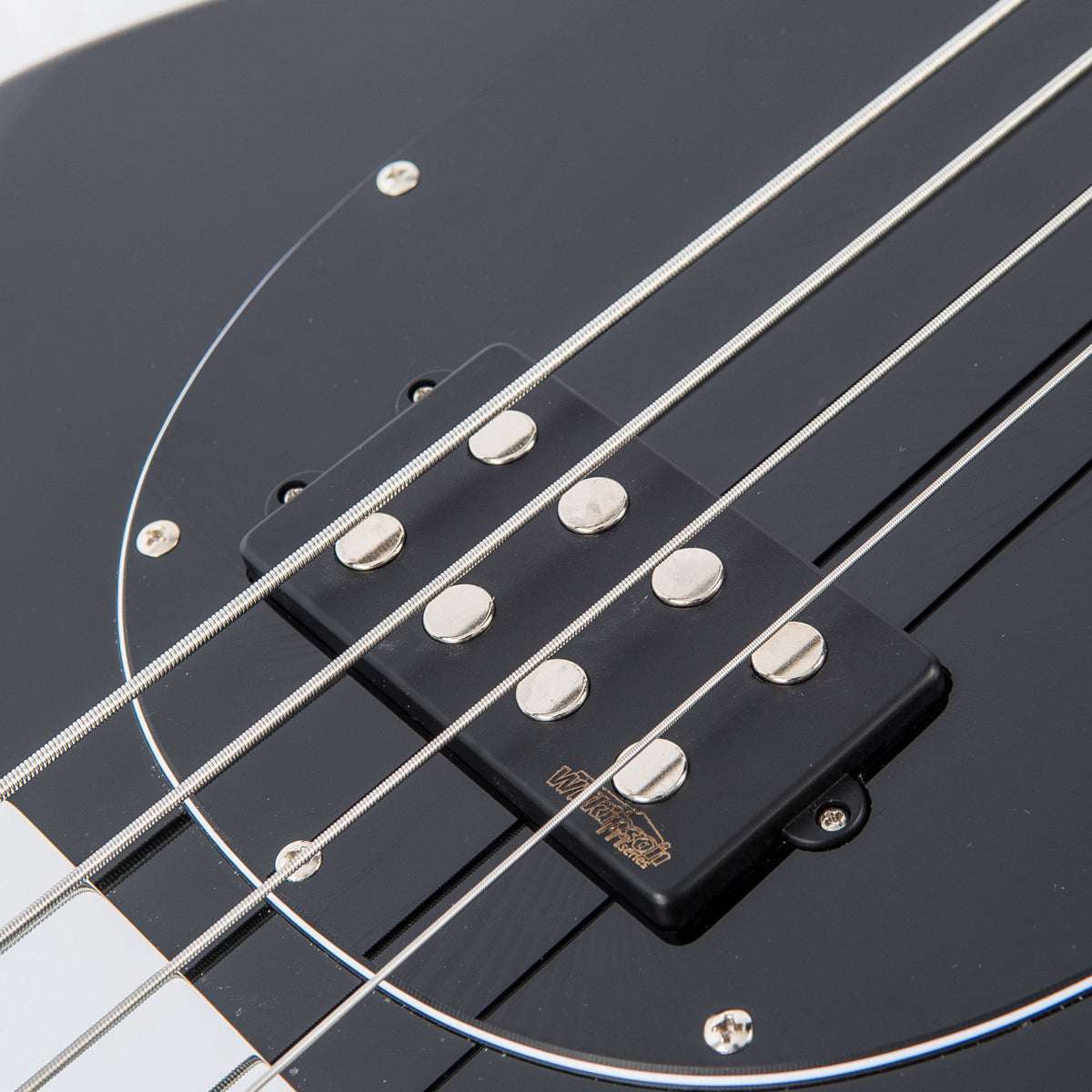 Vintage V96 ReIssued 4-String Active Bass ~ Black, Guitare Basse à vendre chez Richards Guitars.
