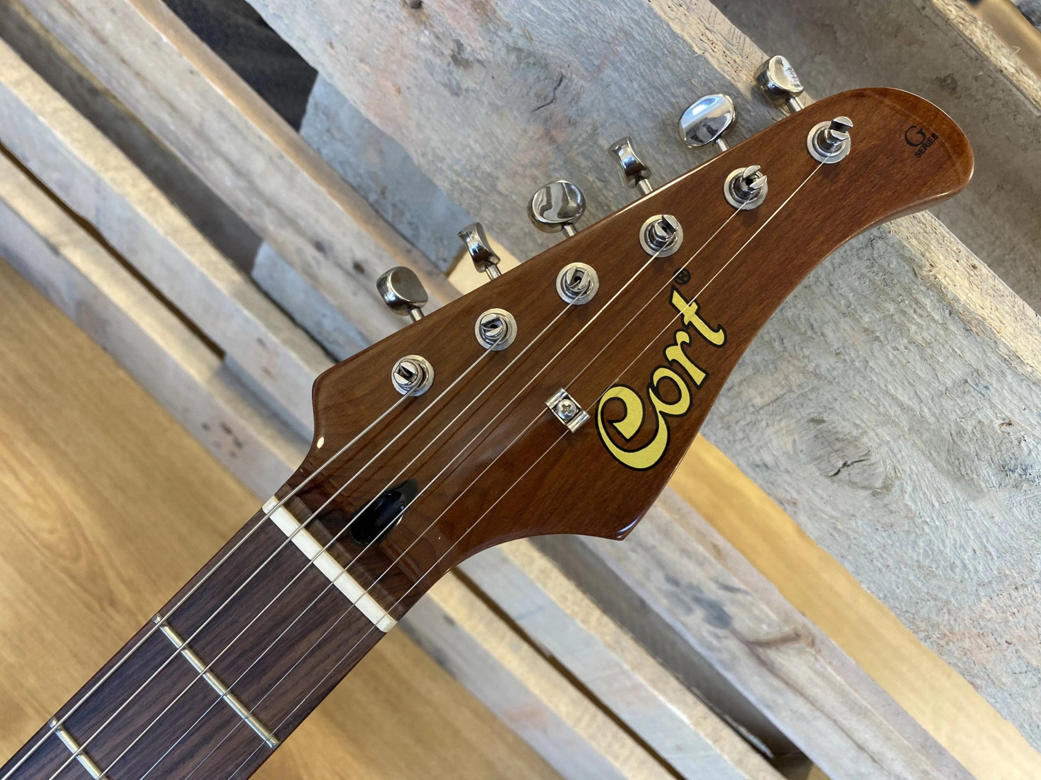 Cort G260CS 3 Tone Sunburst - Richards Guitars Of Stratford Upon Avon