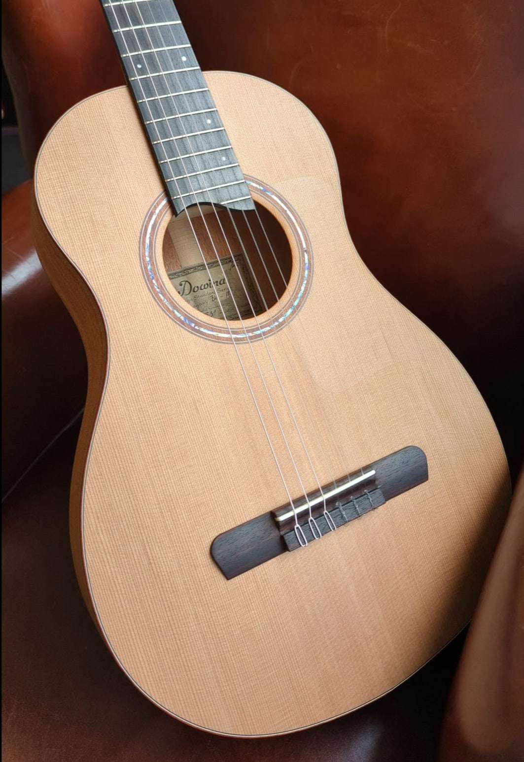 Dowina Mahogany BV - H Nylon Hybrid - Richards Guitars Of Stratford Upon Avon