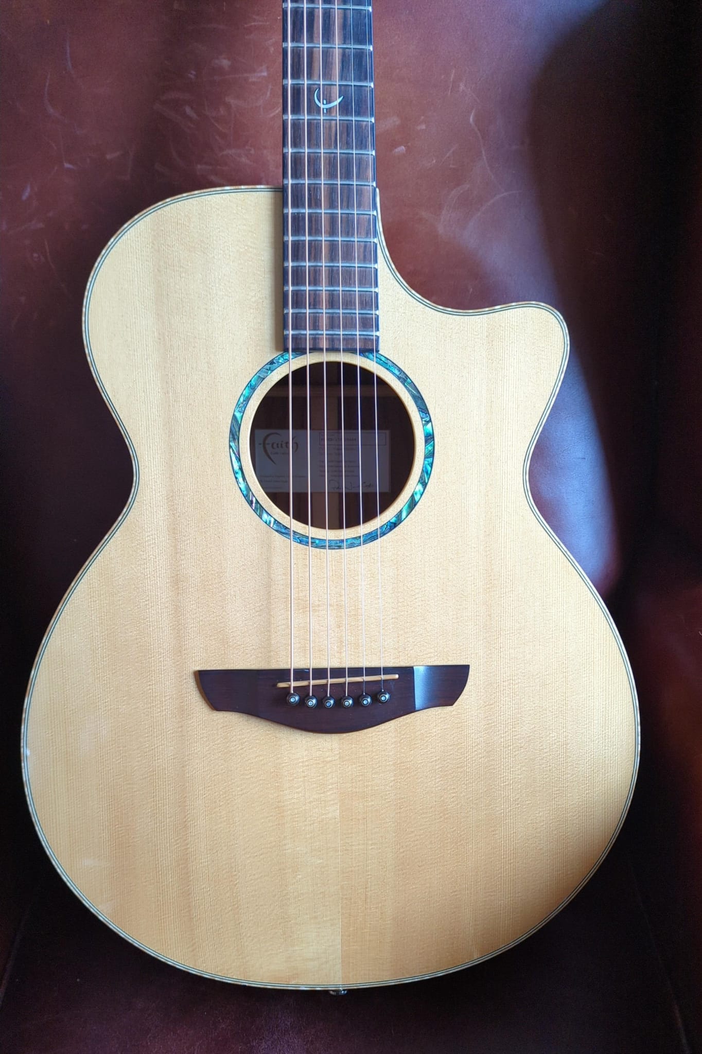 Faith FVHG Venus HiGloss [Used] - Richards Guitars Of Stratford Upon Avon