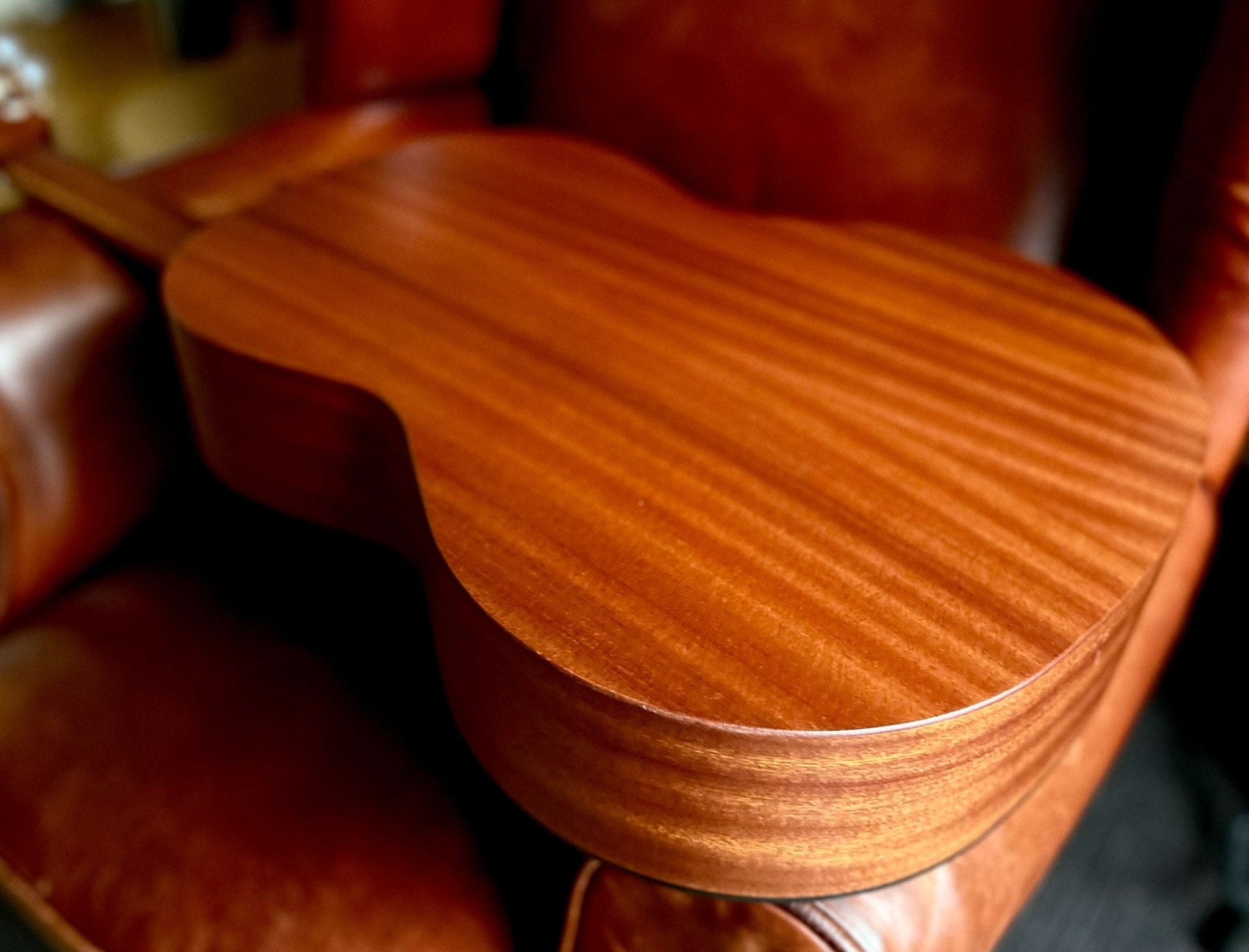 Kremona S65C - OP Open Pore, Solid Red Cedar, Sapelli Veneer - Richards Guitars Of Stratford Upon Avon