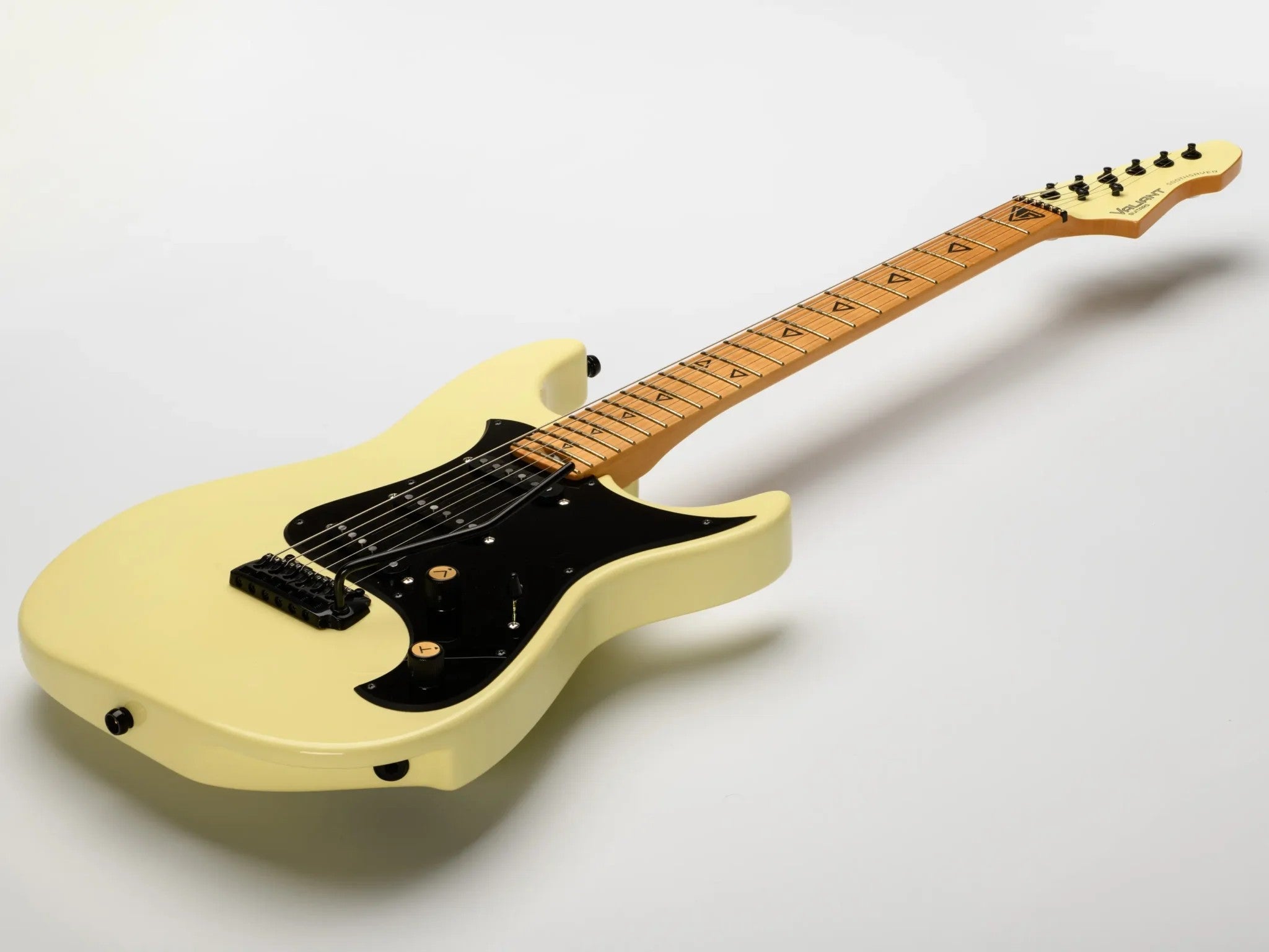 Valiant Soothsayer Ginger Cream Gloss Electric Guitar - Richards Guitars Of Stratford Upon Avon