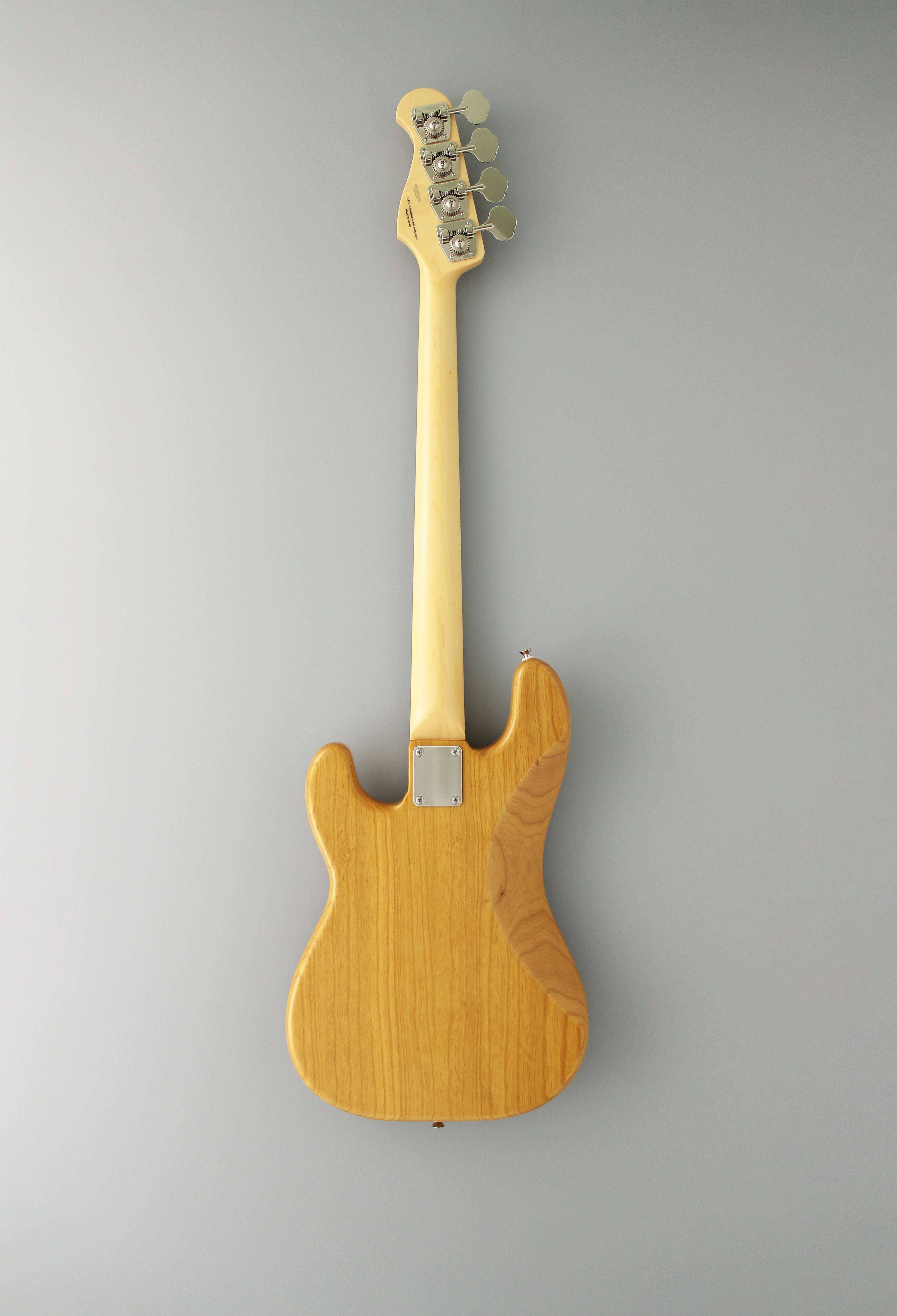 FGN Guitars Neoclassic PB 100M Ash Vintage Natural, basso in vendita da Richards Guitars.