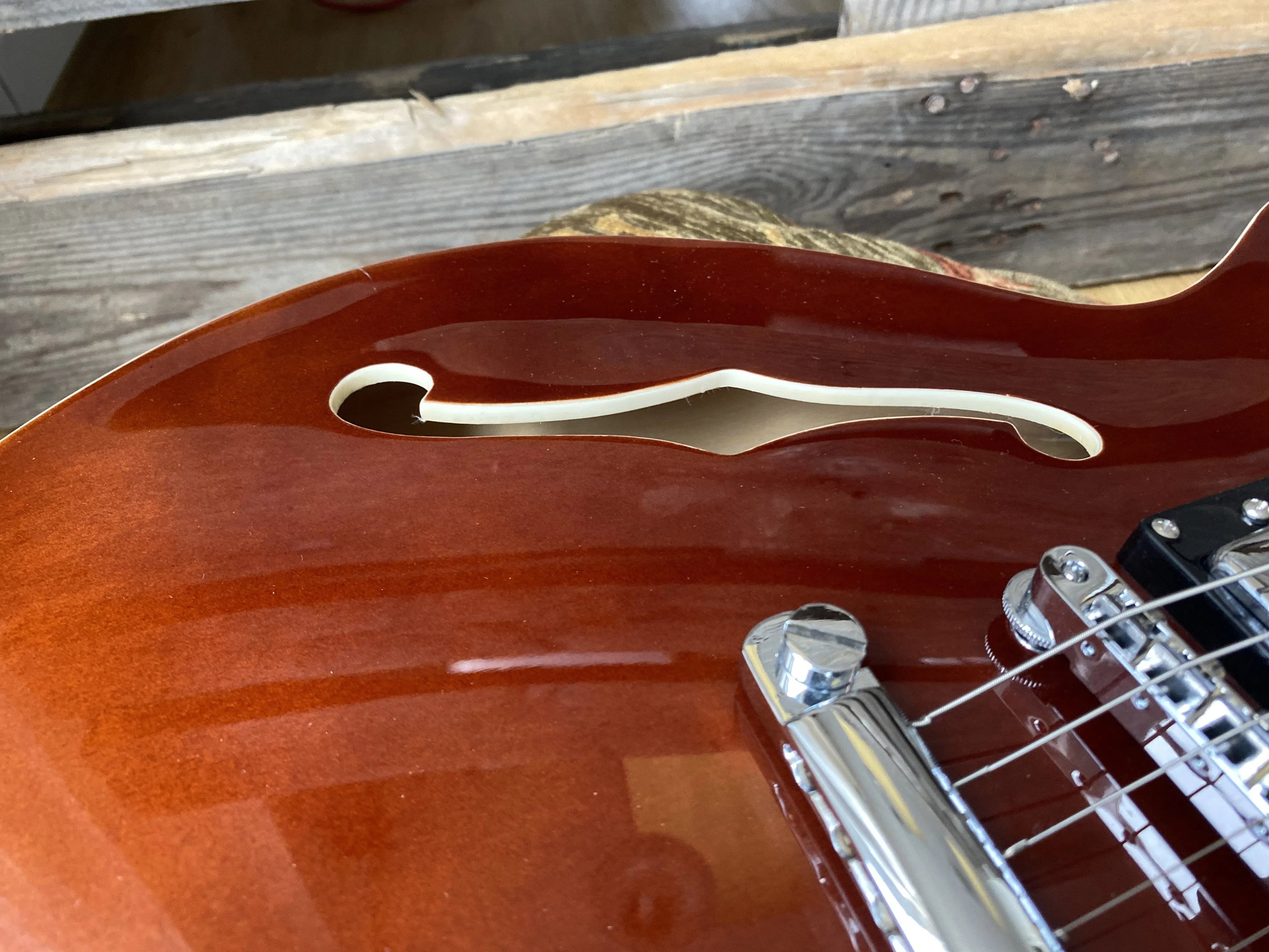 Vintage LVSA500W ReIssued Semi Acoustic Guitar ~ Natural Walnut ~ Left Handed, Electric Guitar for sale at Richards Guitars.