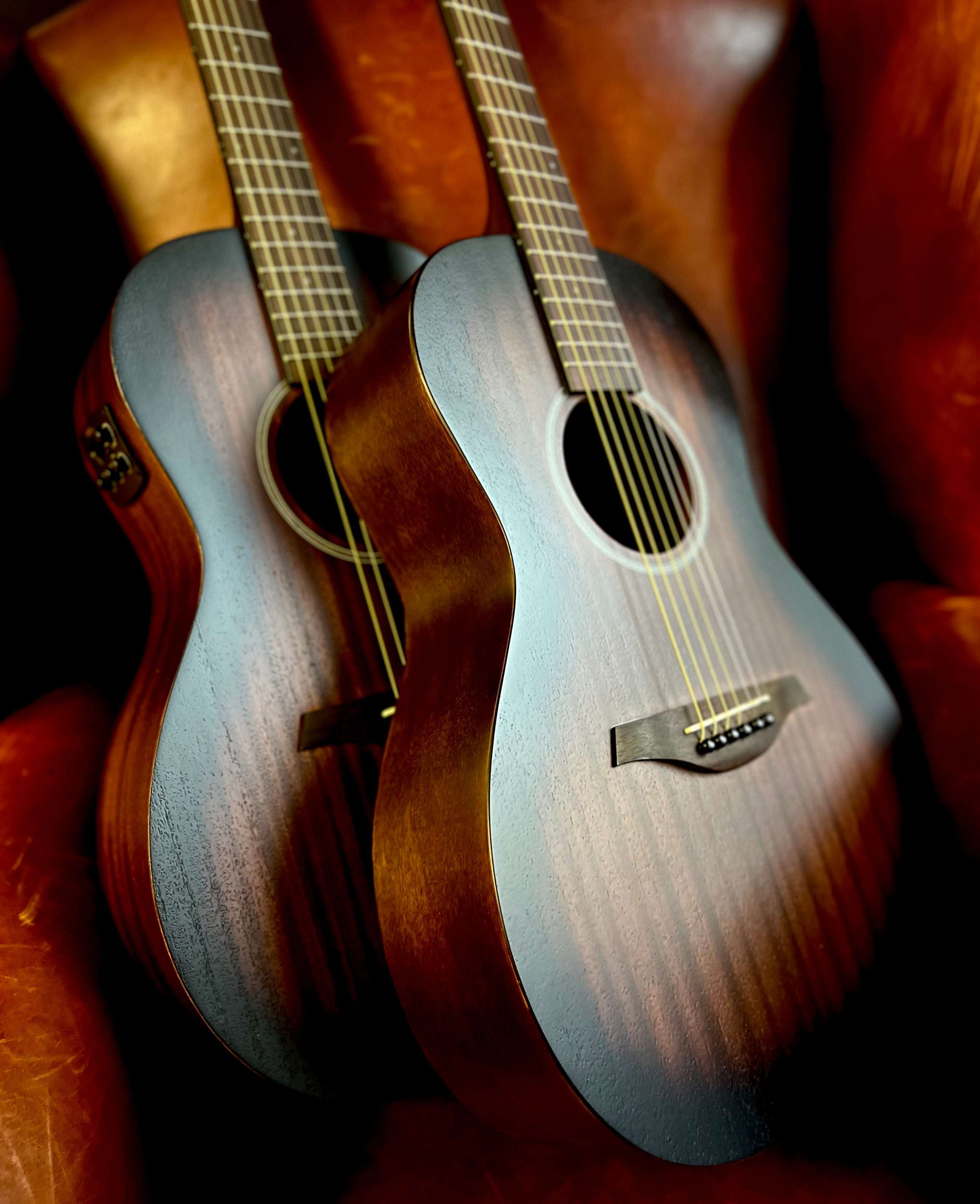 Chitarra elettroacustica vintage VE880WK Parlour ~ Whisky Sour, Chitarra elettroacustica in vendita presso Richards Guitars.