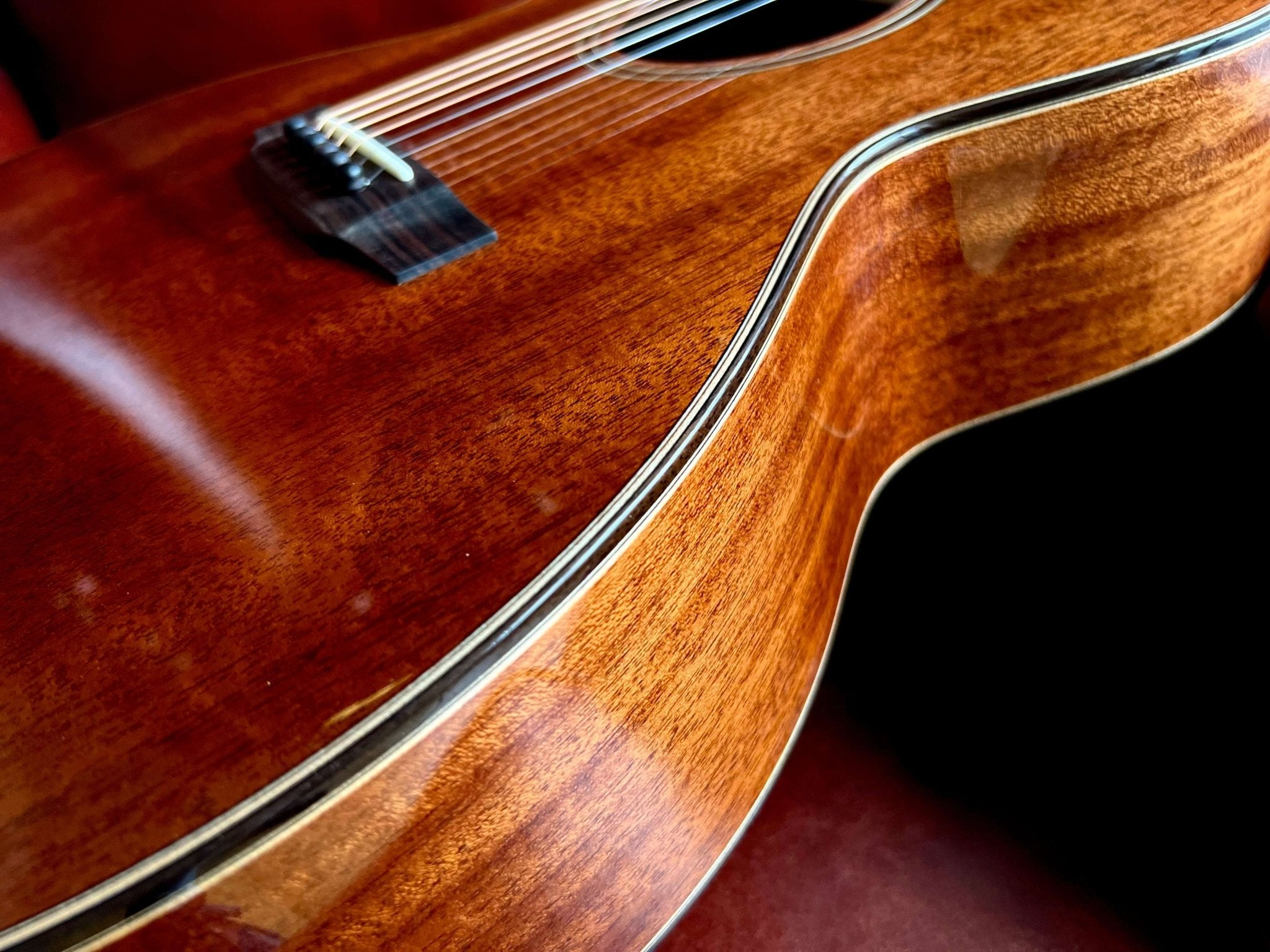 AUDEN MAHOGANY SERIES – CHESTER FULL BODY MAHOGANY TOP - 45MM NUT - Richards Guitars Of Stratford Upon Avon