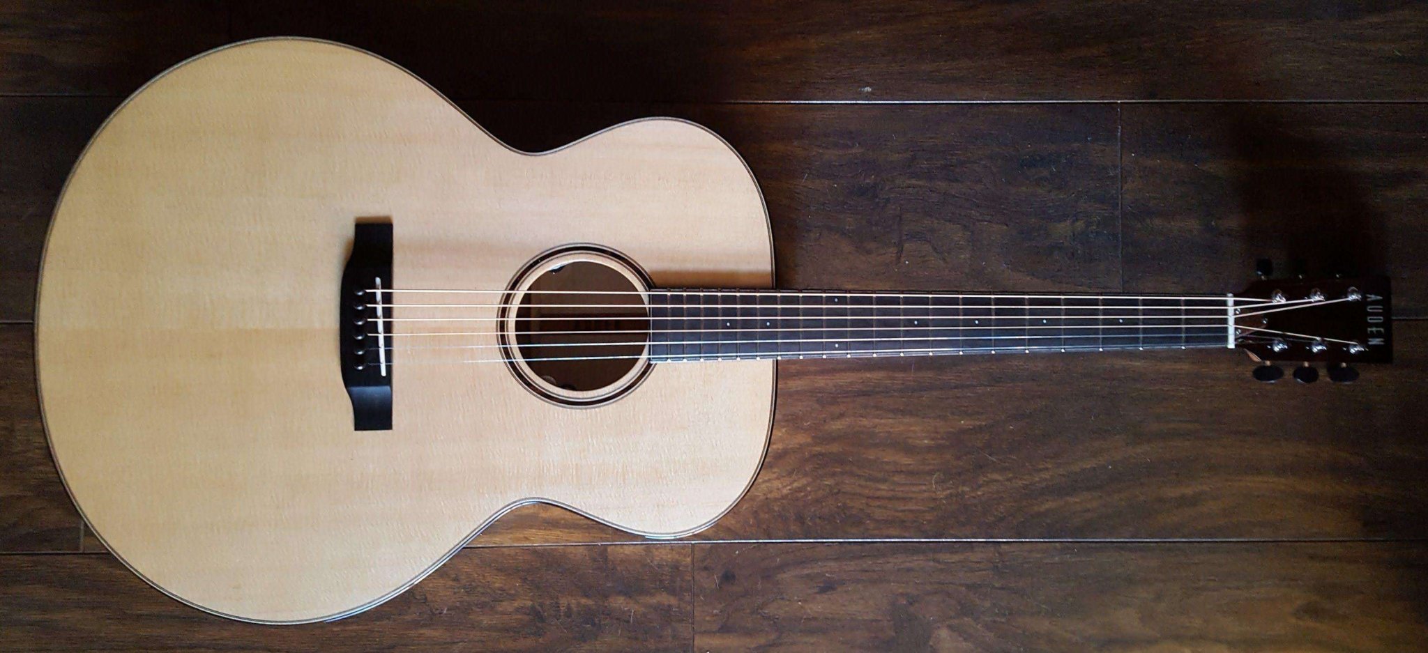 AUDEN MAPLE SERIES – GRACE JUMBO - Richards Guitars Of Stratford Upon Avon