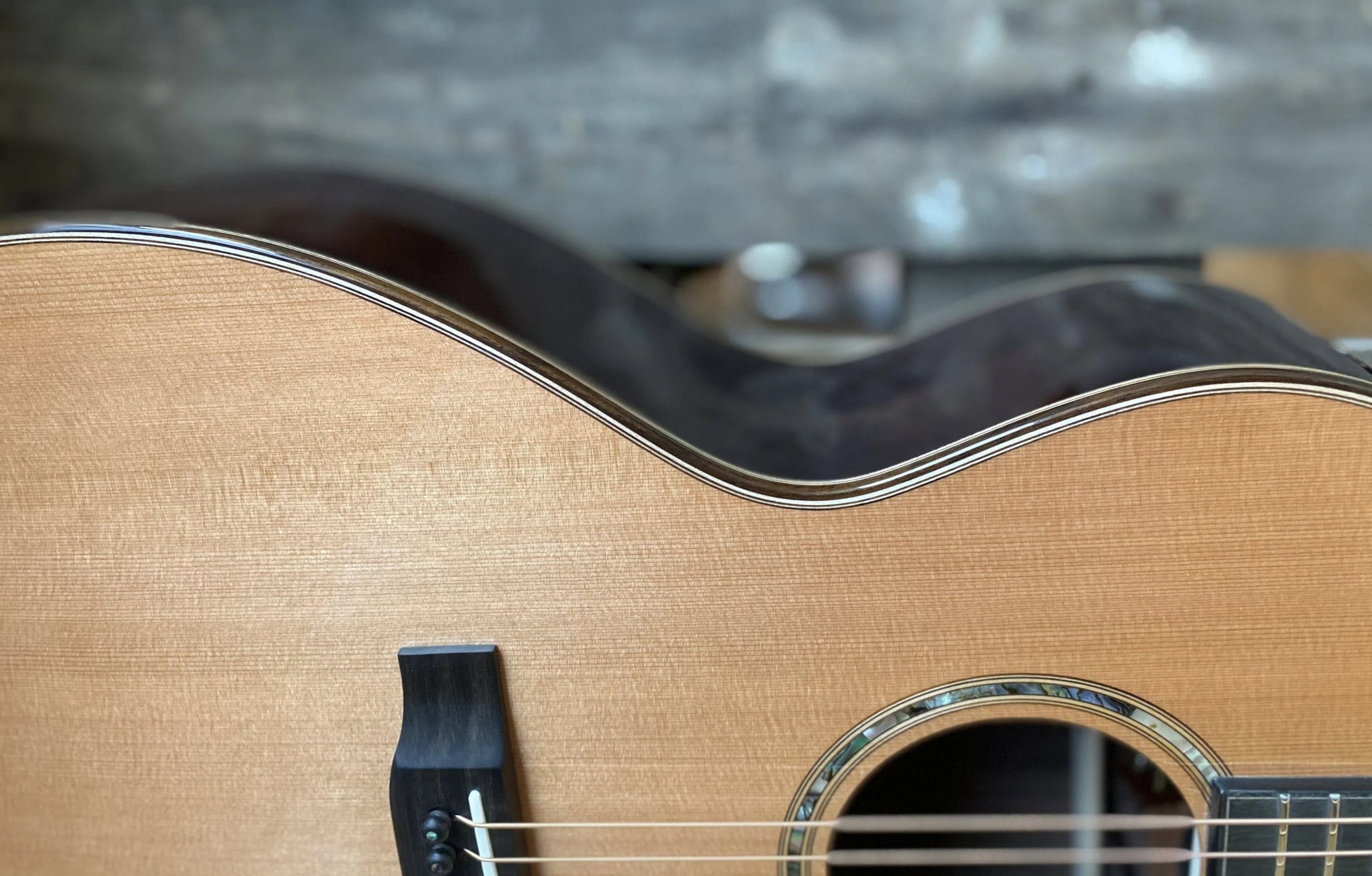 AUDEN ROSEWOOD SERIES – CHESTER 45 CEDAR CUTAWAY - Richards Guitars Of Stratford Upon Avon