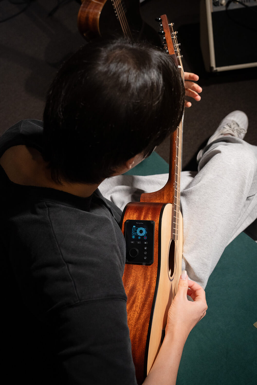 Cort EARTH-HV-GO-OP Earth Go Open Pore Smart Acoustic Guitar w'Hyvibe & Solid Spruce Top