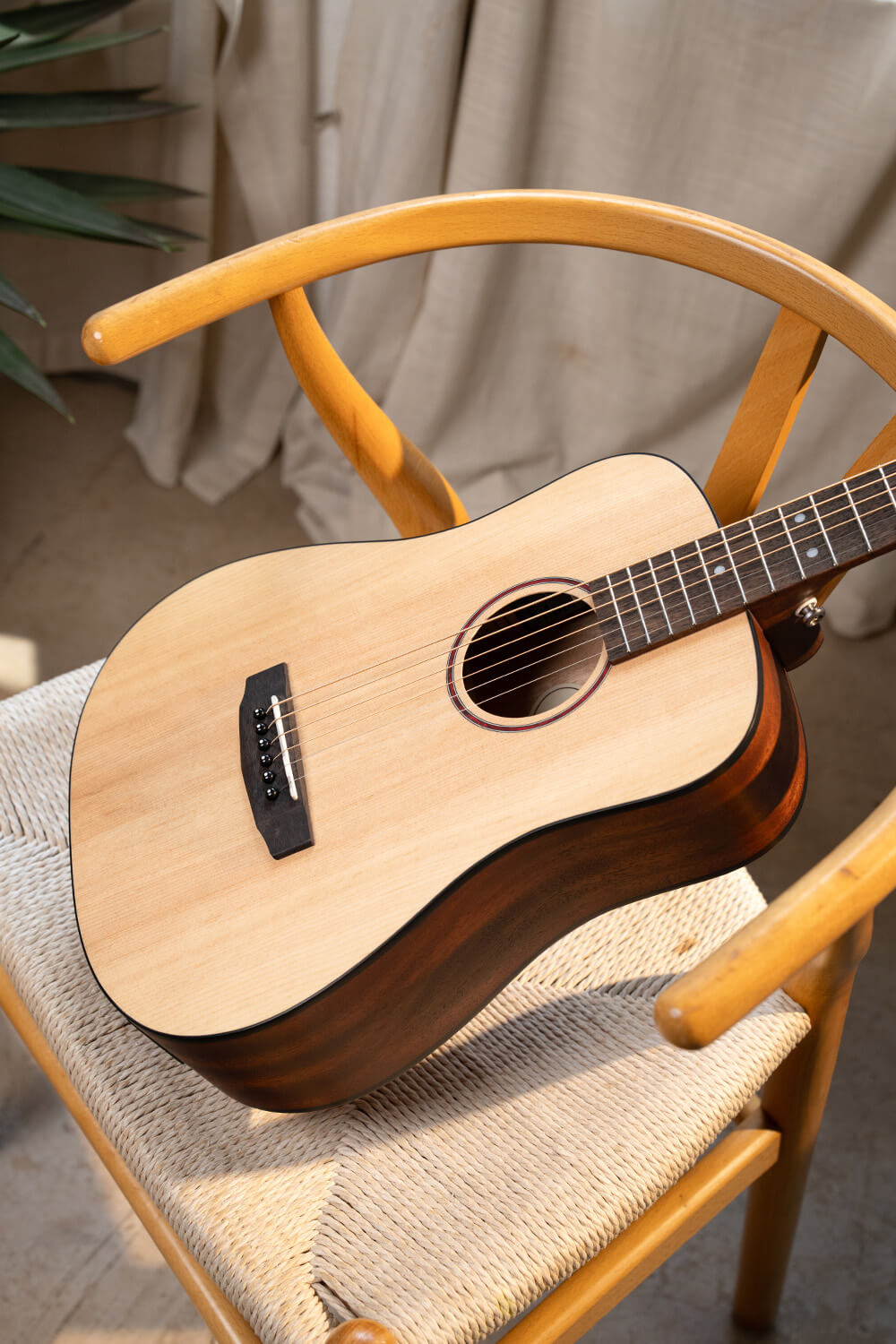 Cort EARTH-HV-GO-OP Earth Go Open Pore Smart Acoustic Guitar w'Hyvibe & Solid Spruce Top