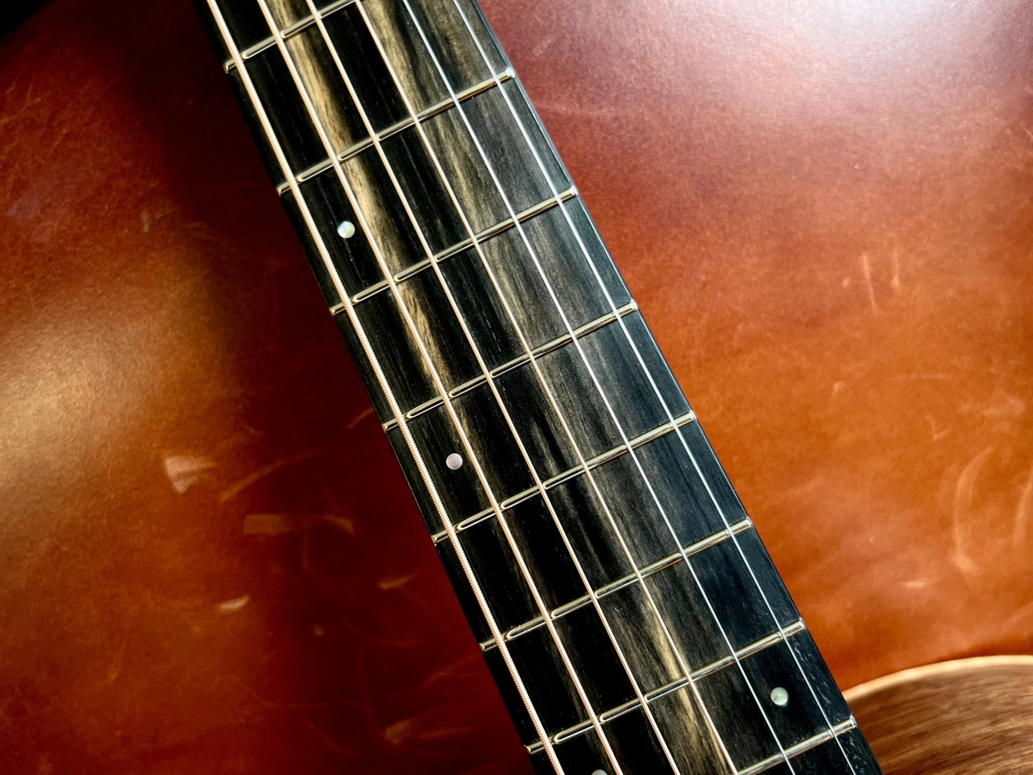 Dowina Walnut OMG Deluxe (Torrified Semi - Gloss Swiss Moon Spruce) - Richards Guitars Of Stratford Upon Avon