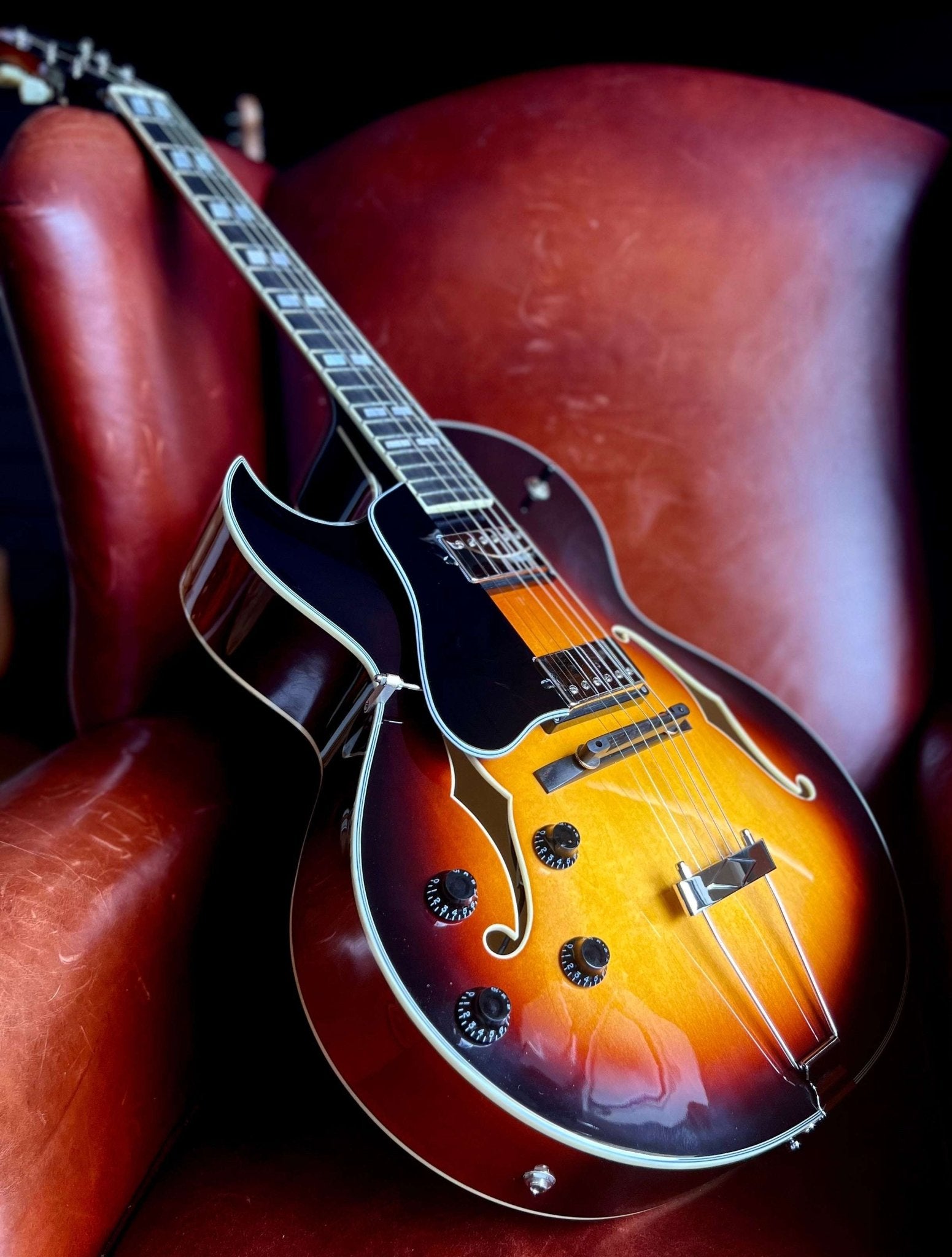 Eastman AR372LCE - SB Left Handed Archtop Guitar (Price inc. Custom Pro Setup Package) - Richards Guitars Of Stratford Upon Avon