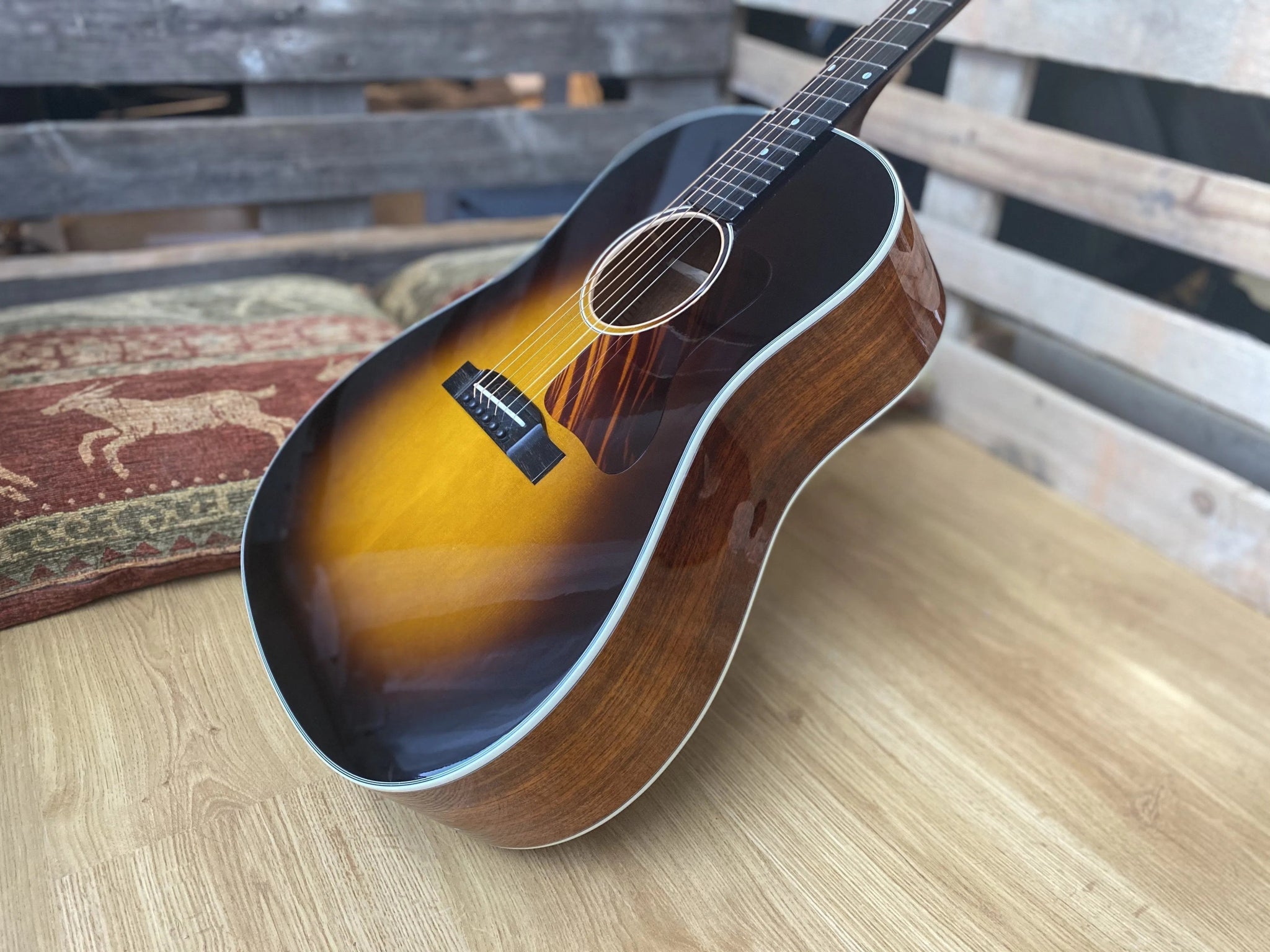 Eastman E10 SS TC Slope Shoulder Dreadnought (Price inc. Custom Pro Setup Package) - Richards Guitars Of Stratford Upon Avon