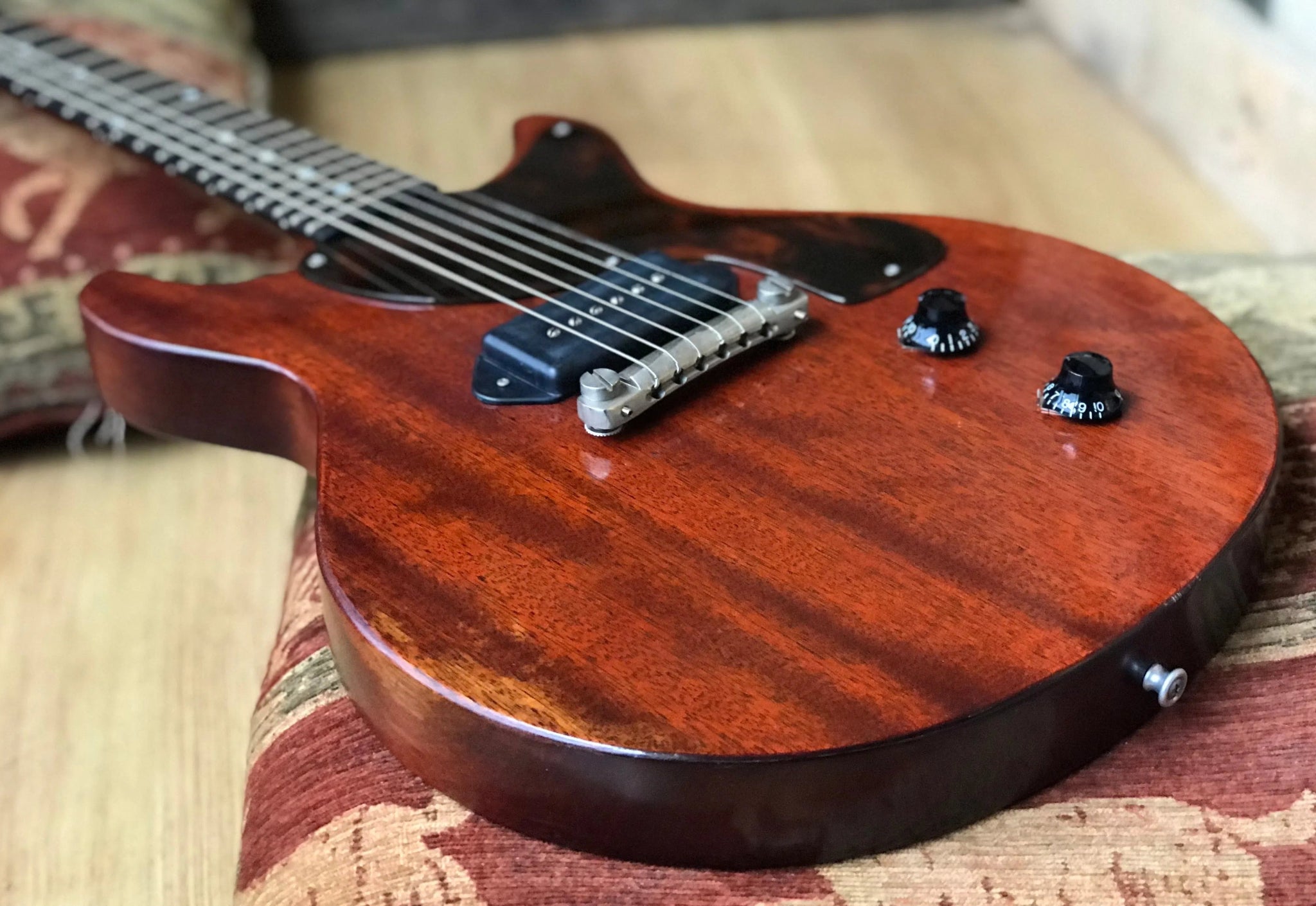 Eastman SB55DC/TV (Price inc. Custom Pro Setup Package) - Richards Guitars Of Stratford Upon Avon