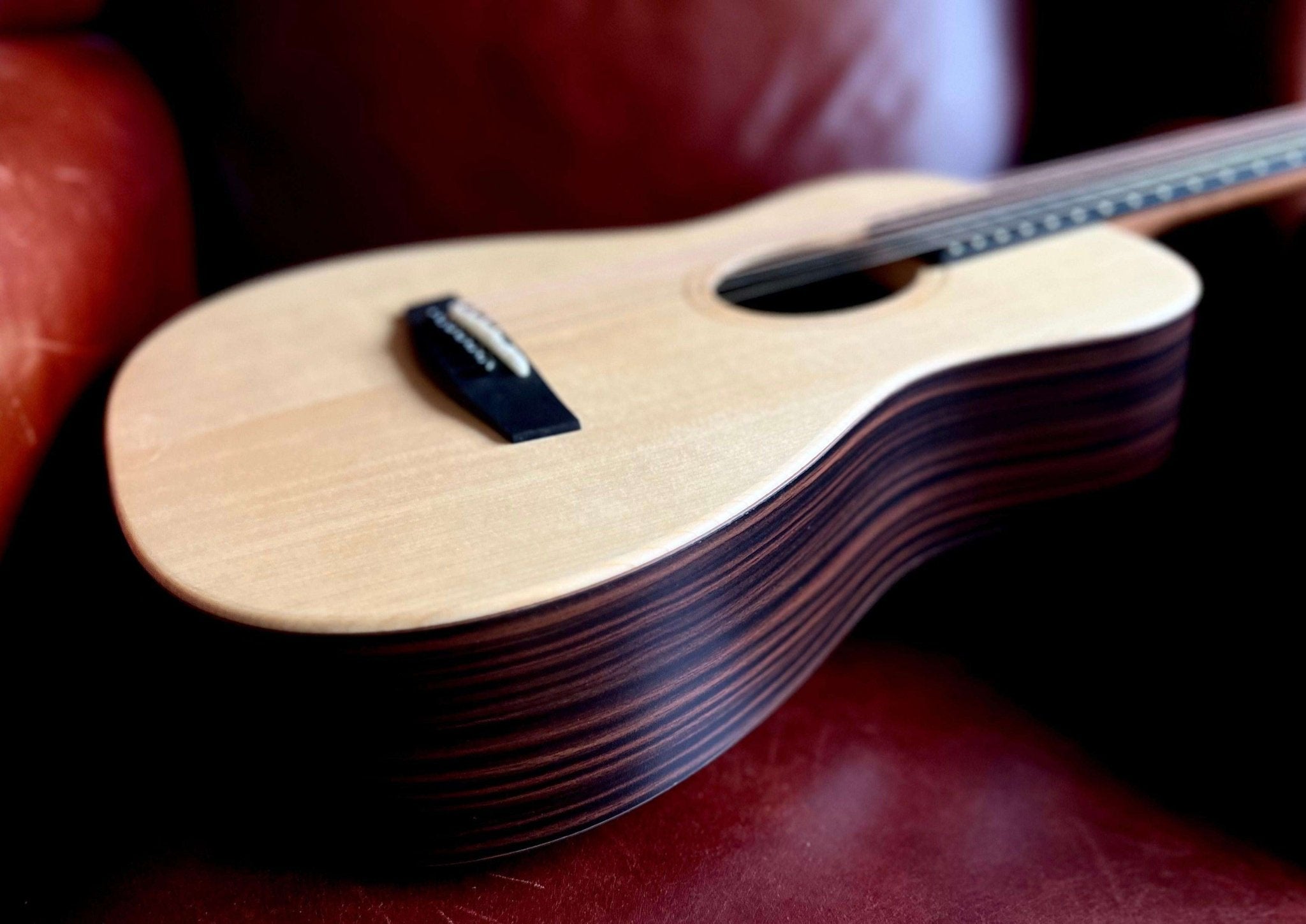 Enya EBX1 Pro EQ Spruce 1/2 Size 34" Electro Acoustic Travel / Childrens Guitar - Richards Guitars Of Stratford Upon Avon