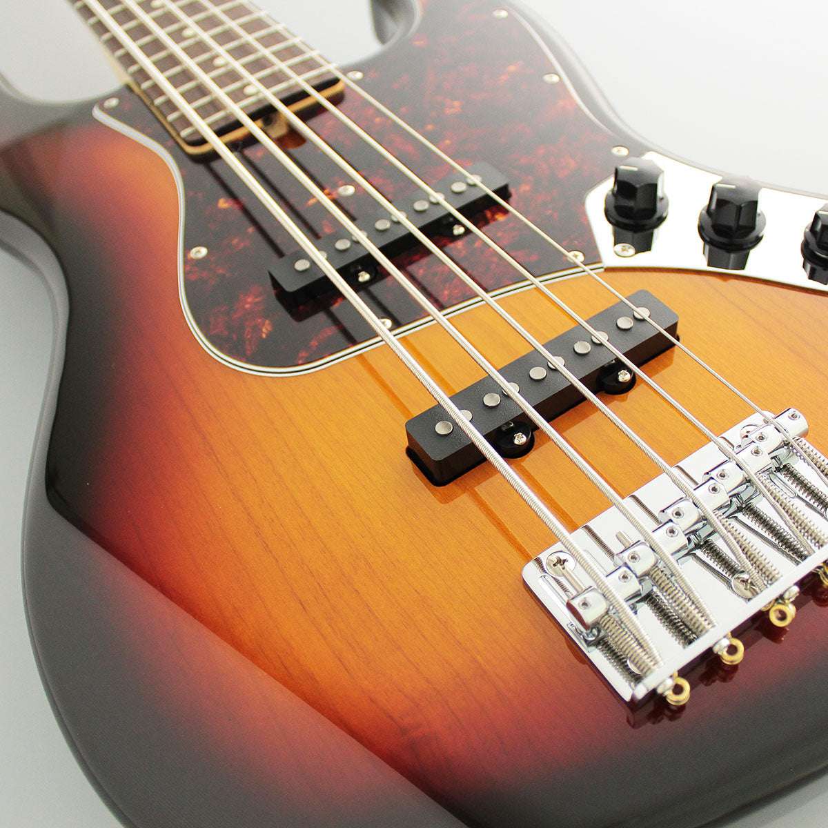 FGN Guitars Neoclassic JB 100R Alder 5 String 3TS - Richards Guitars Of Stratford Upon Avon