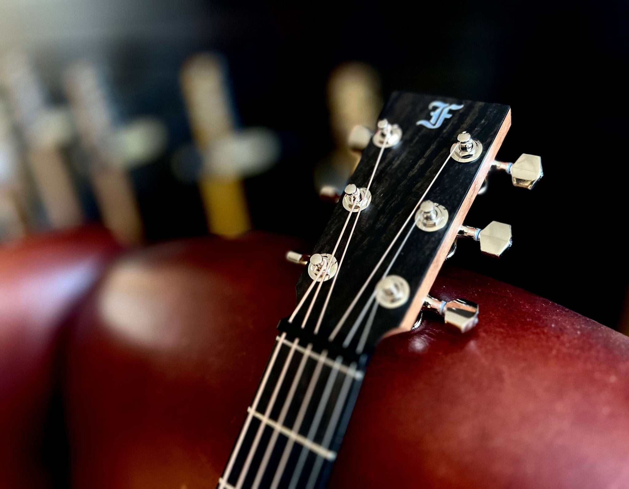 Furch Little Jane LJ 11 - SR - Deluxe Travel Acoustic Guitar (2025 CNR Active Upgrade Model) - Richards Guitars Of Stratford Upon Avon