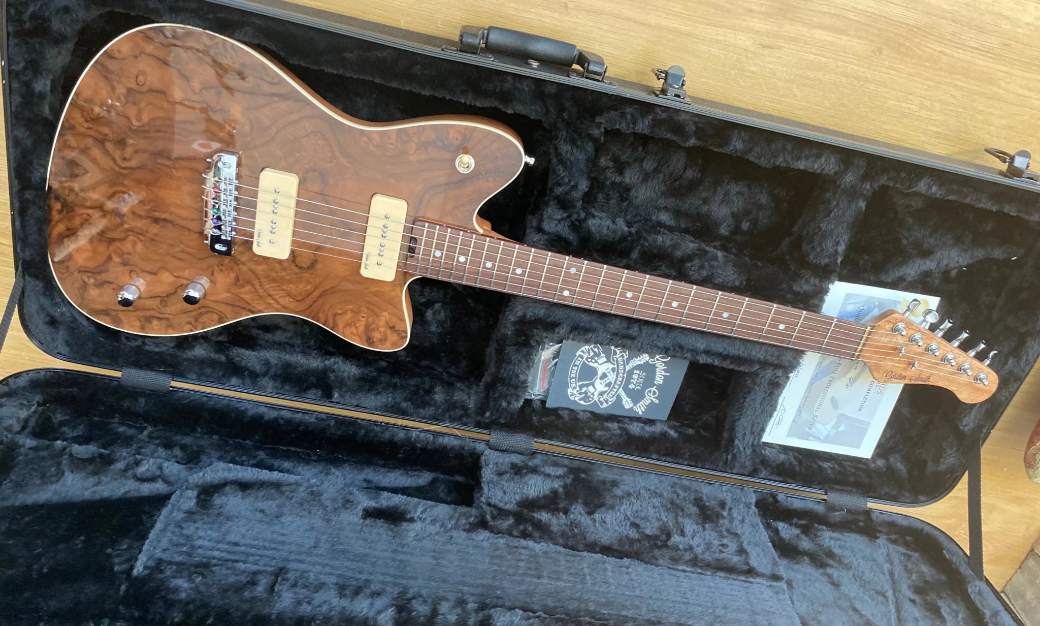 Gordon Smith Gatsby Deluxe Burled Walnut Custom - Richards Guitars Of Stratford Upon Avon