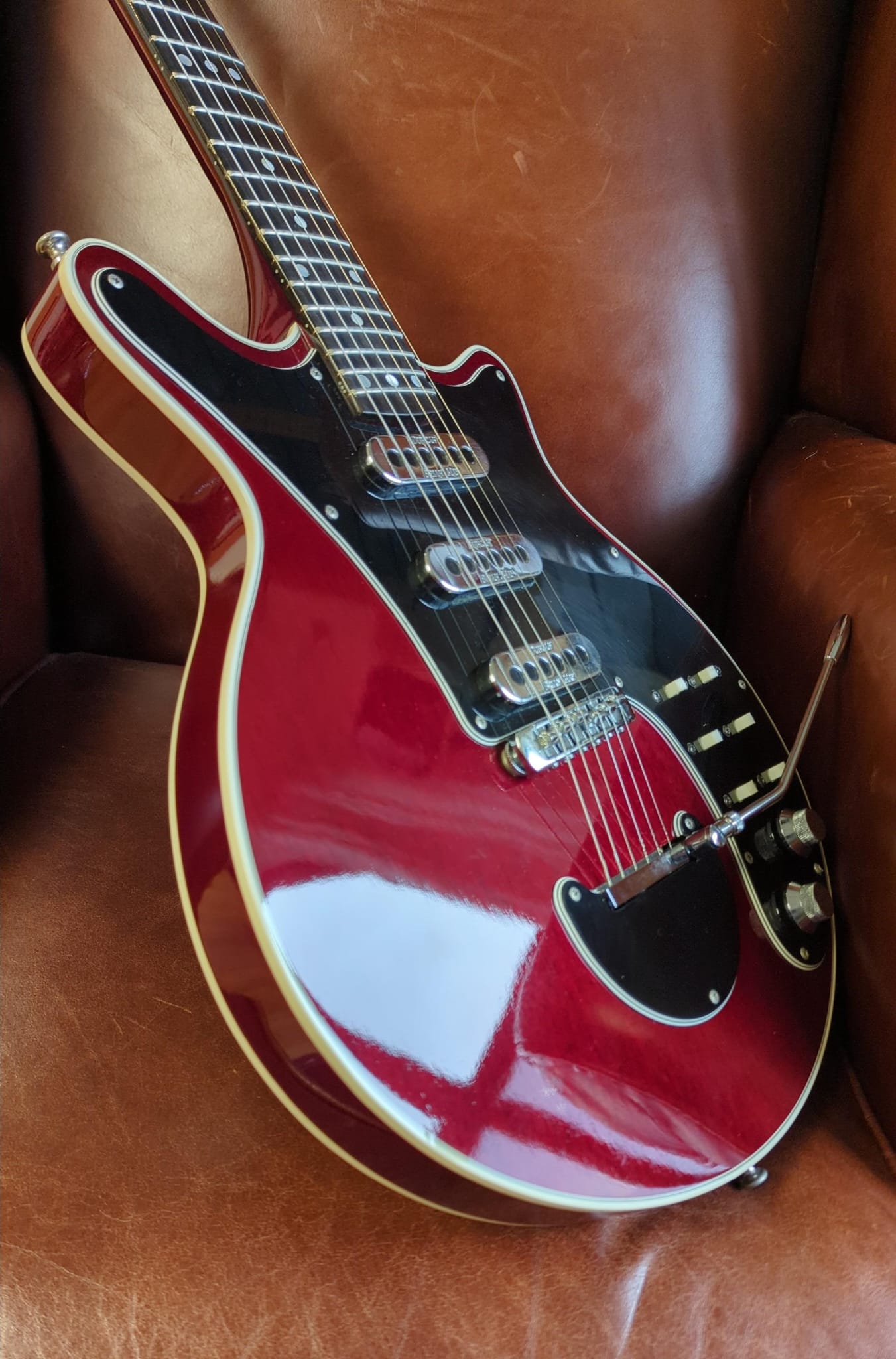 Guild Brian May "Red Special" Limited Edition - early 90s - One of 1000 [Used] - Richards Guitars Of Stratford Upon Avon