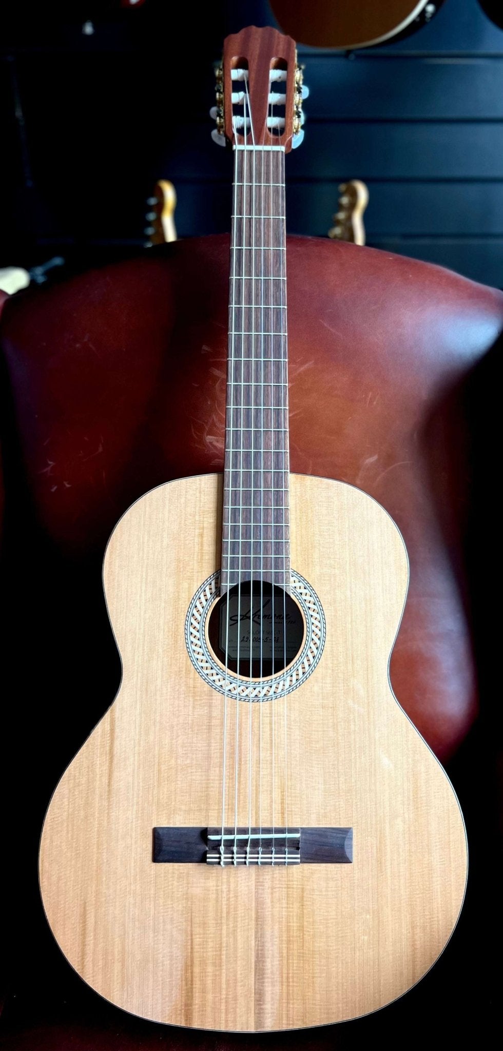 Kremona S65C, Solid Red Cedar, Sapelli Veneer - Richards Guitars Of Stratford Upon Avon